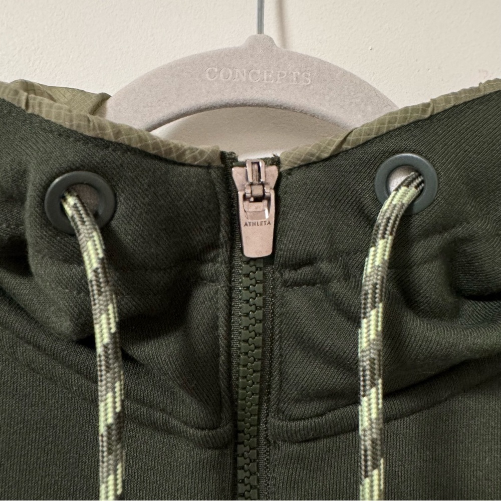 Athleta Ascend Warm Up Hoodie Sweatshirt Tuscan Olive Green Gorpcore Outdoor XS - Picture 4 of 9